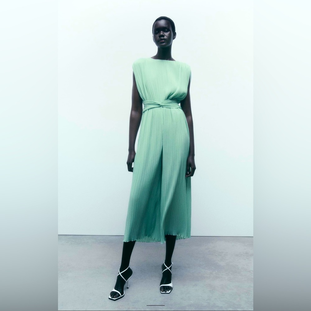 ZARA CLASSY KNOTTED PLEATED JUMPSUIT - Picture 1 of 9